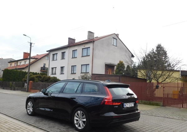 Volvo V60 cena 76980 przebieg: 210000, rok produkcji 2018 z Warta małe 436
